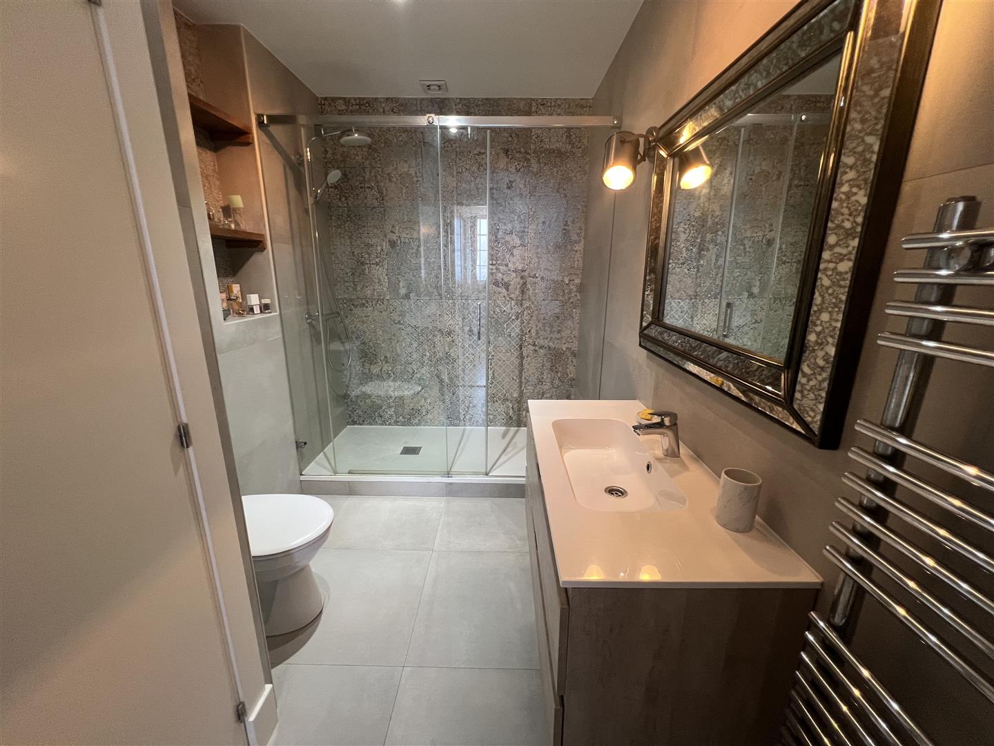 Image of Apartment - 4 Bedrooms - 2 Bathrooms for Sale in Sunset Close-Gibraltar, Image 6